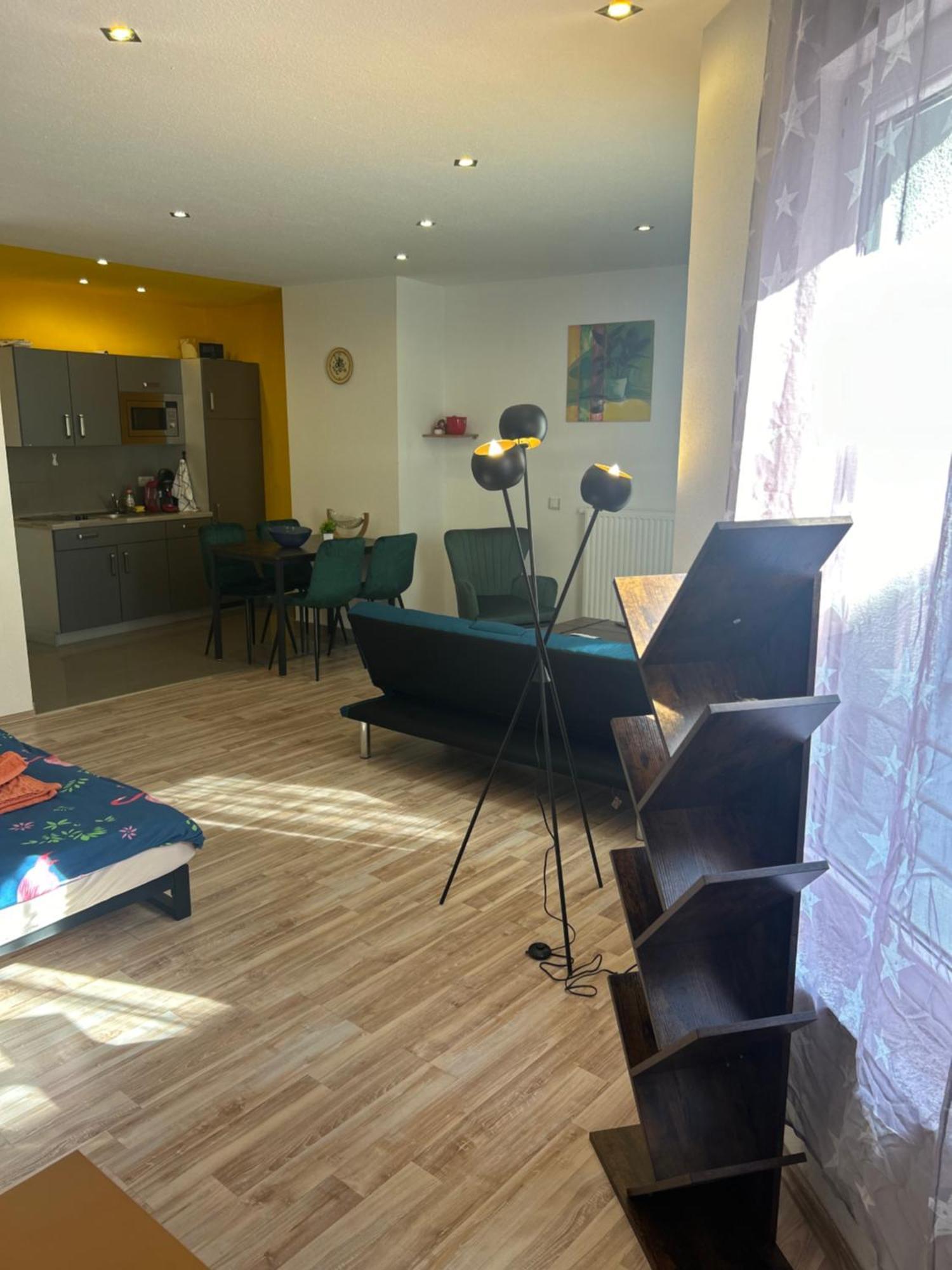 Piano Apartment Halle - Netflix - Free Wifi 4 Экстерьер фото